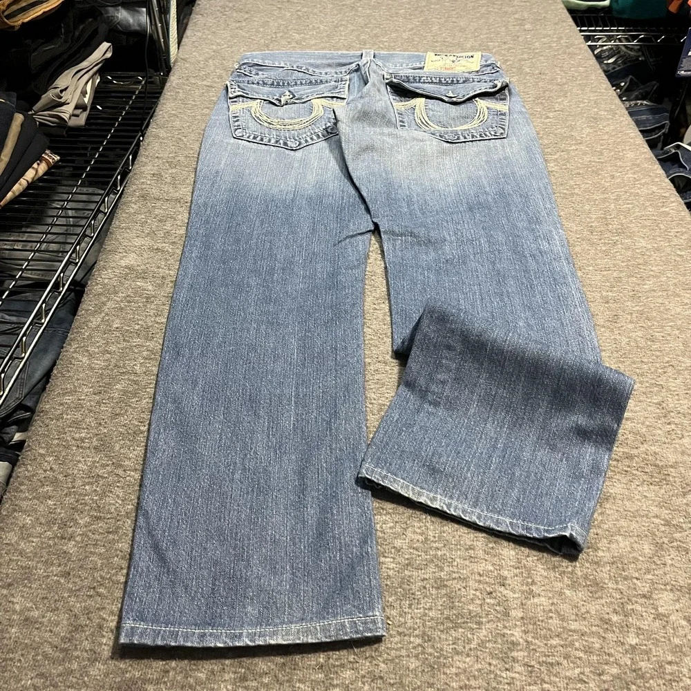 True Religion Jeans Mens 33x32 Blue Med Wash Relaxed Straight Distressed Denim